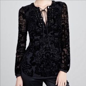 TORY BURCH SZ 12 Auden top black with beads lined